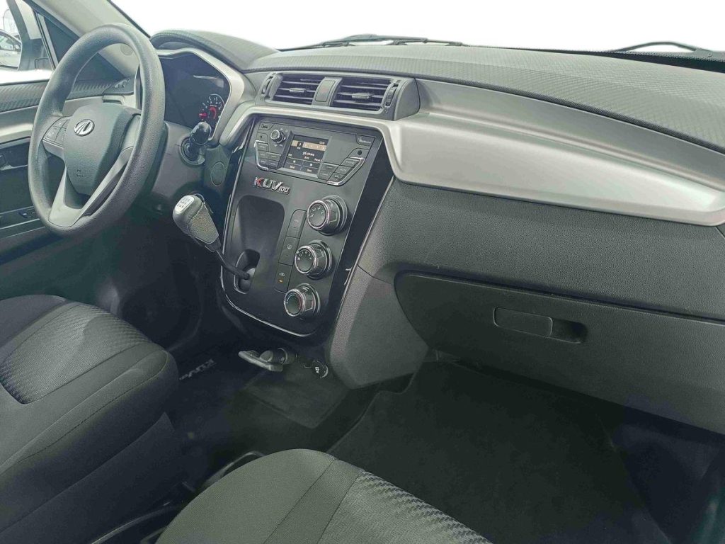 MAHINDRA KUV100 1.2 VVT K6+ - 9