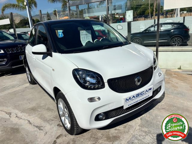 SMART ForFour Bianco metallizzato