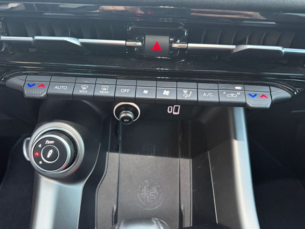 ALFA ROMEO Tonale 1.5 160 CV MHEV TCT7 Veloce - 22