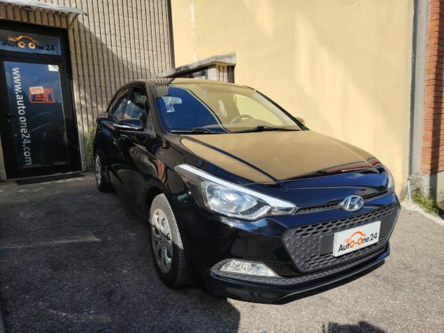 HYUNDAI i20 Nero Brillante metallizzato