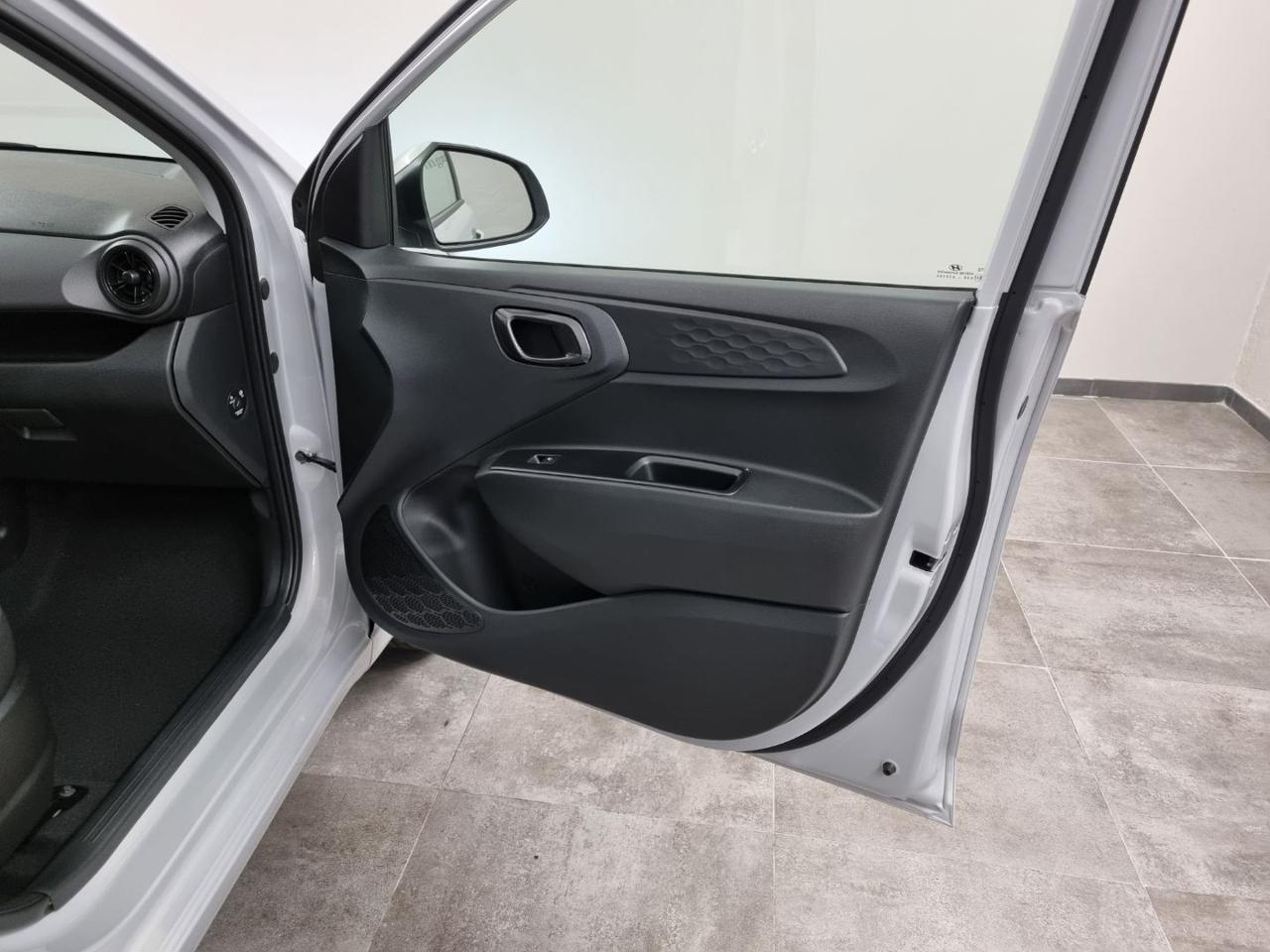 HYUNDAI i10 1.0 MPI Connectline - 26