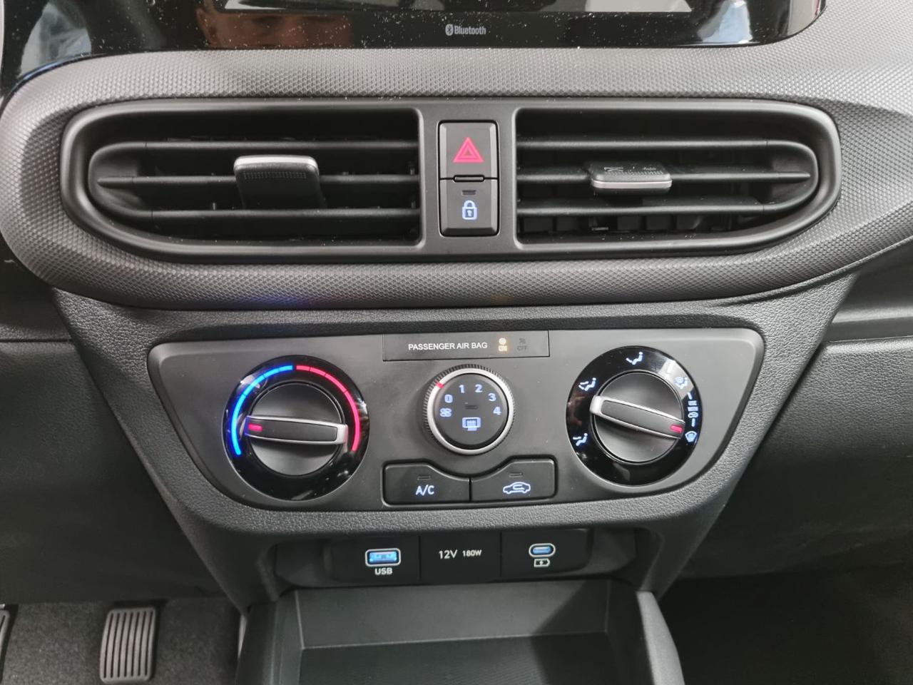 HYUNDAI i10 1.0 MPI Connectline - 12