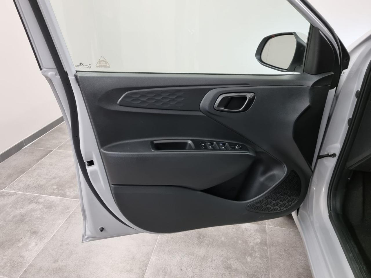 HYUNDAI i10 1.0 MPI Connectline - 17