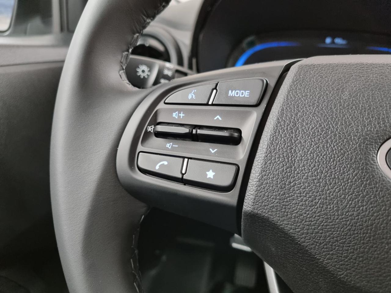 HYUNDAI i10 1.0 MPI Connectline - 19