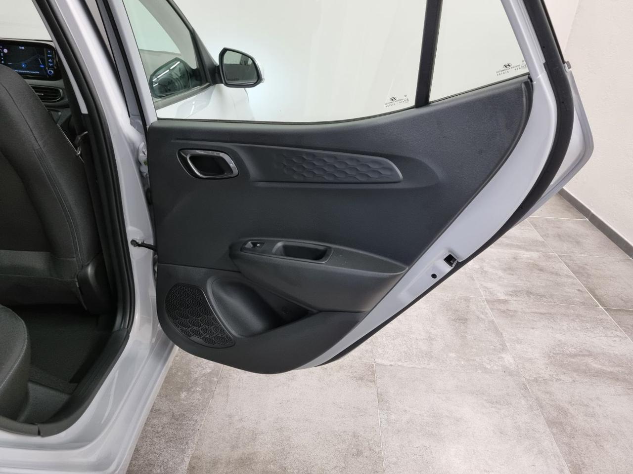 HYUNDAI i10 1.0 MPI Connectline - 23