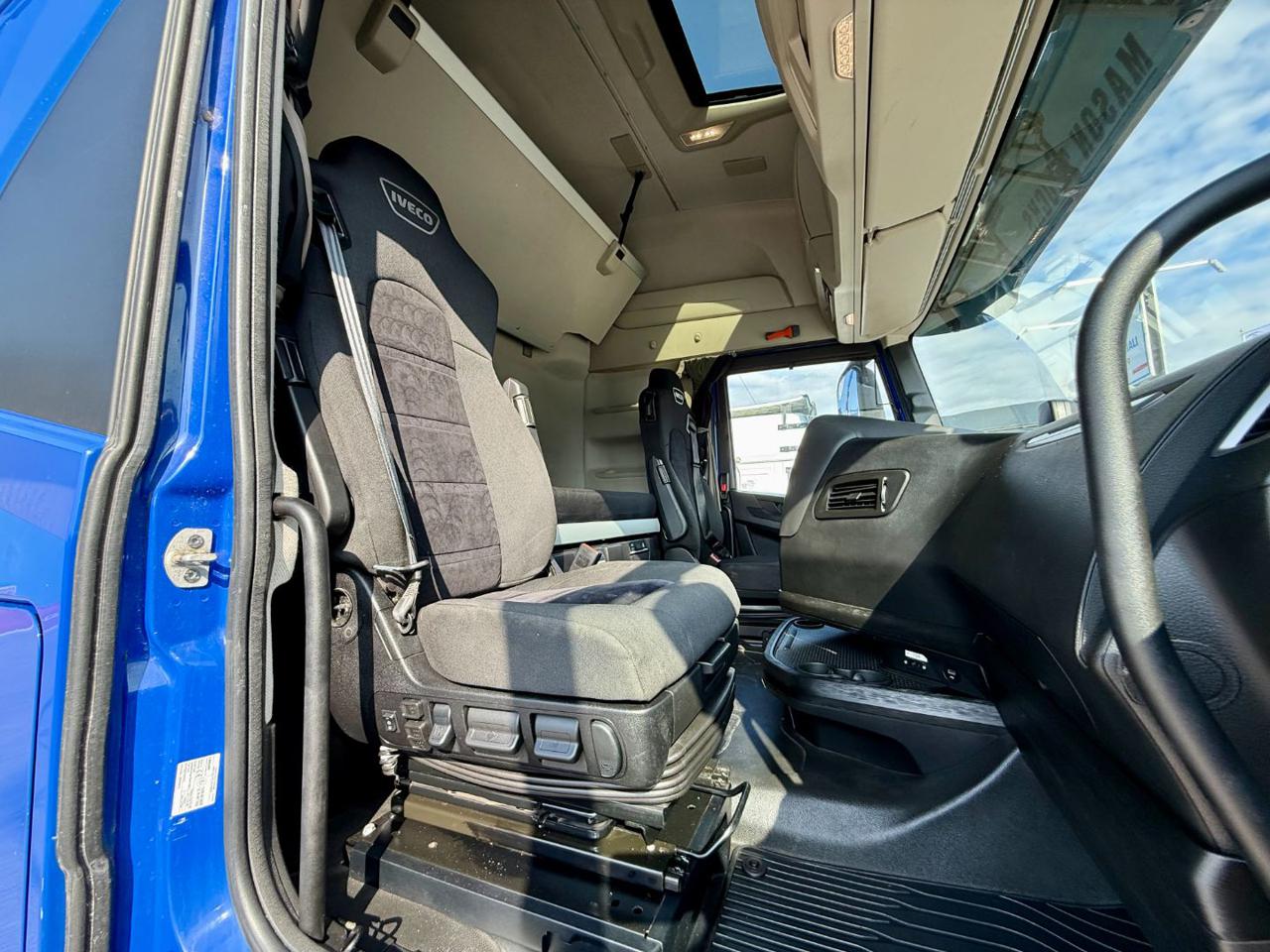 IVECO S-WAY 480 FULL AIR - 11