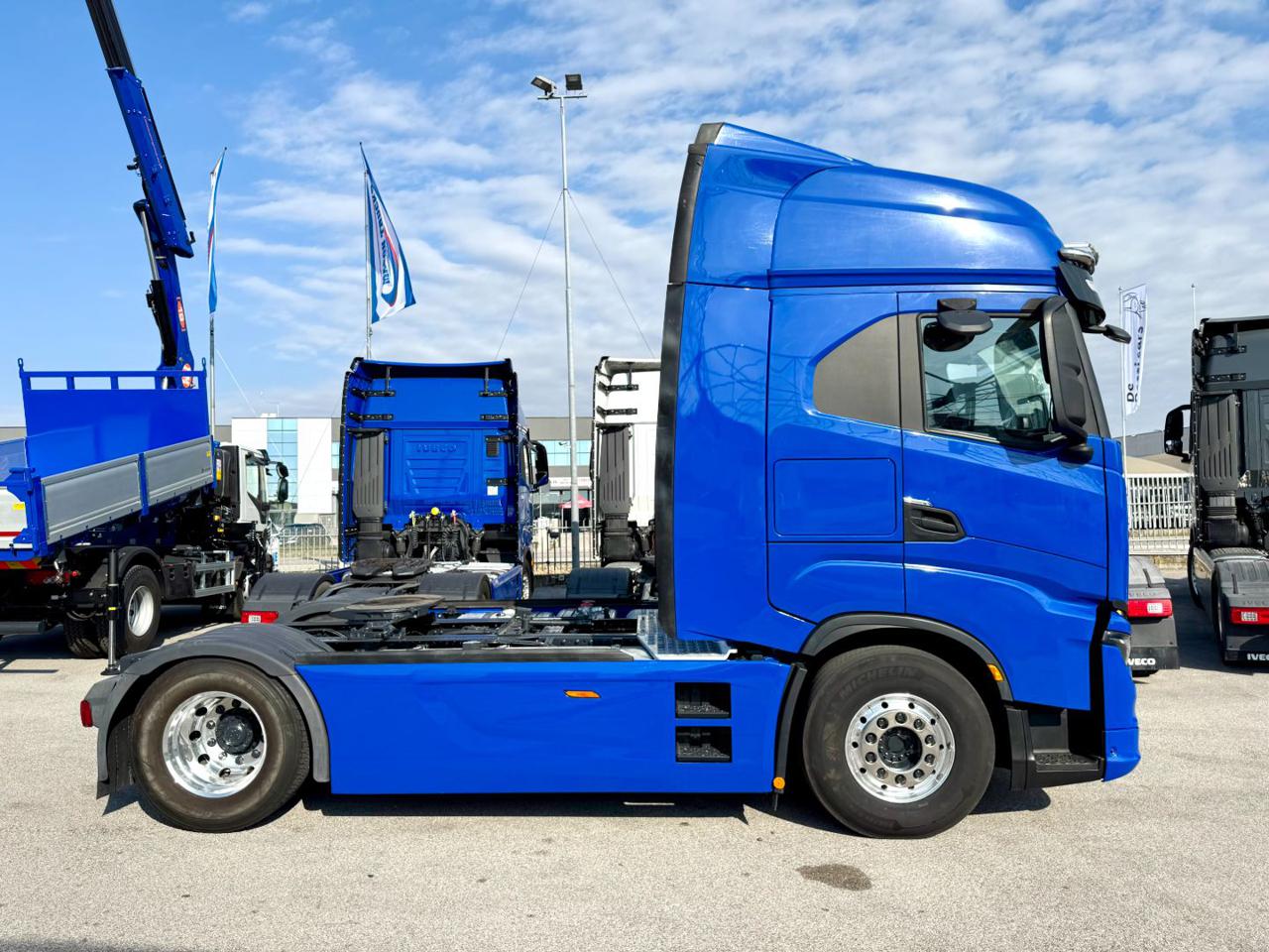 IVECO S-WAY 480 FULL AIR - 4