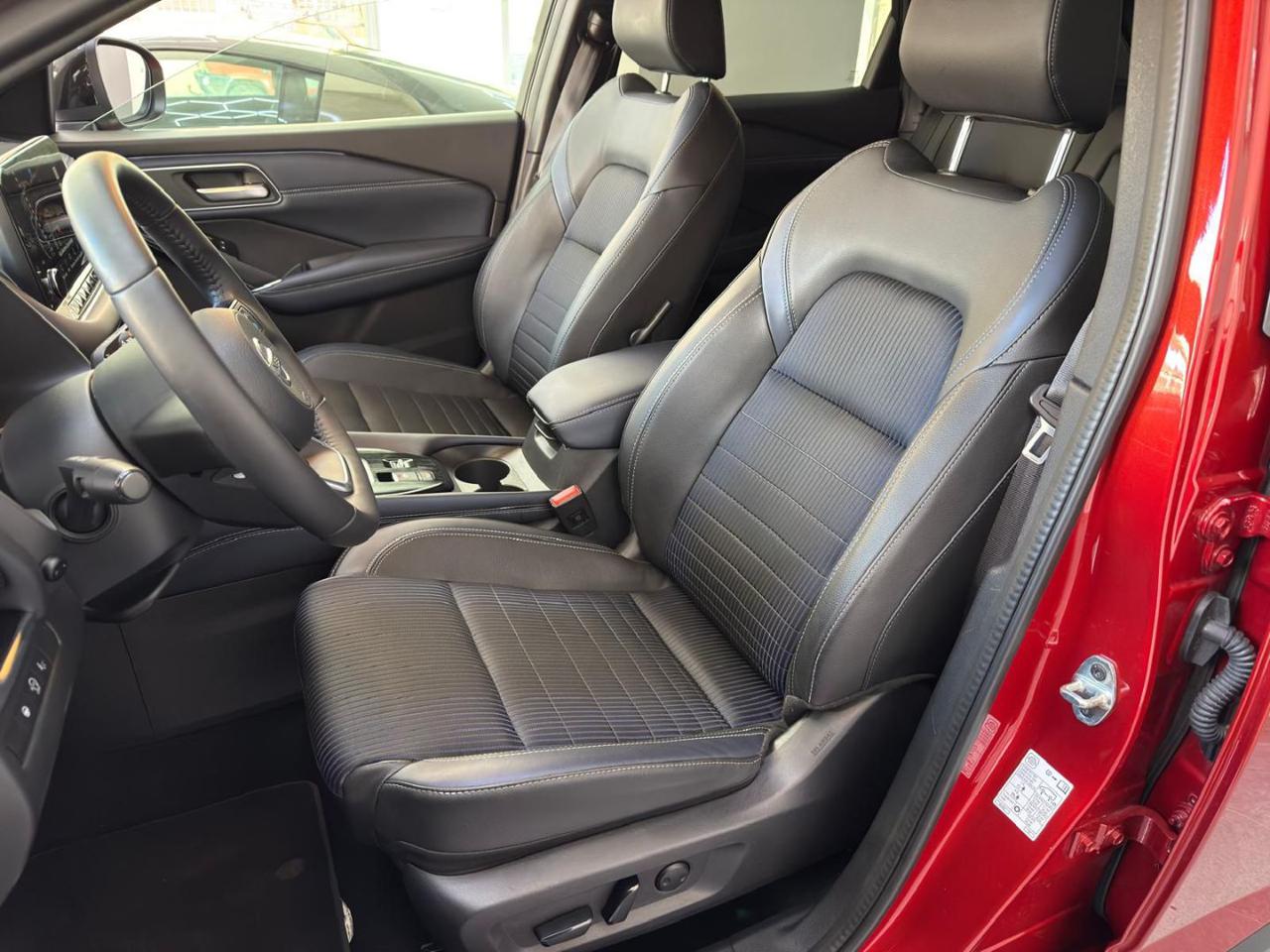 NISSAN Qashqai MHEV 140 CV Tekna - 11