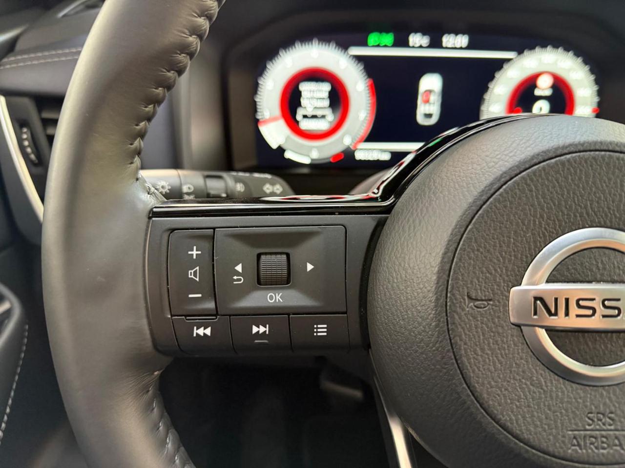 NISSAN Qashqai MHEV 140 CV Tekna - 28