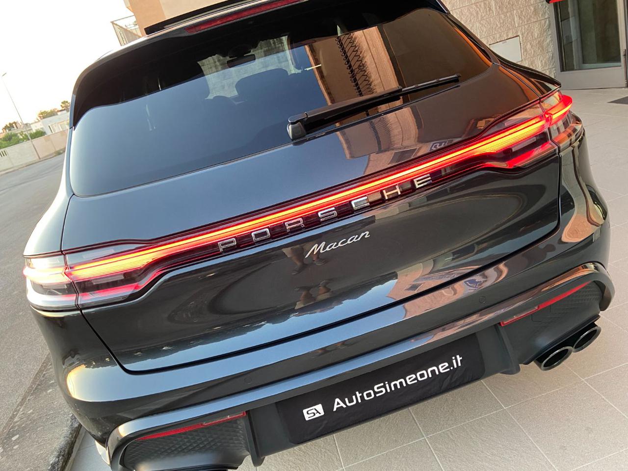 PORSCHE Macan 2.0 TETTO-SOSPENSIONI-CERCHI DA 21 - 57