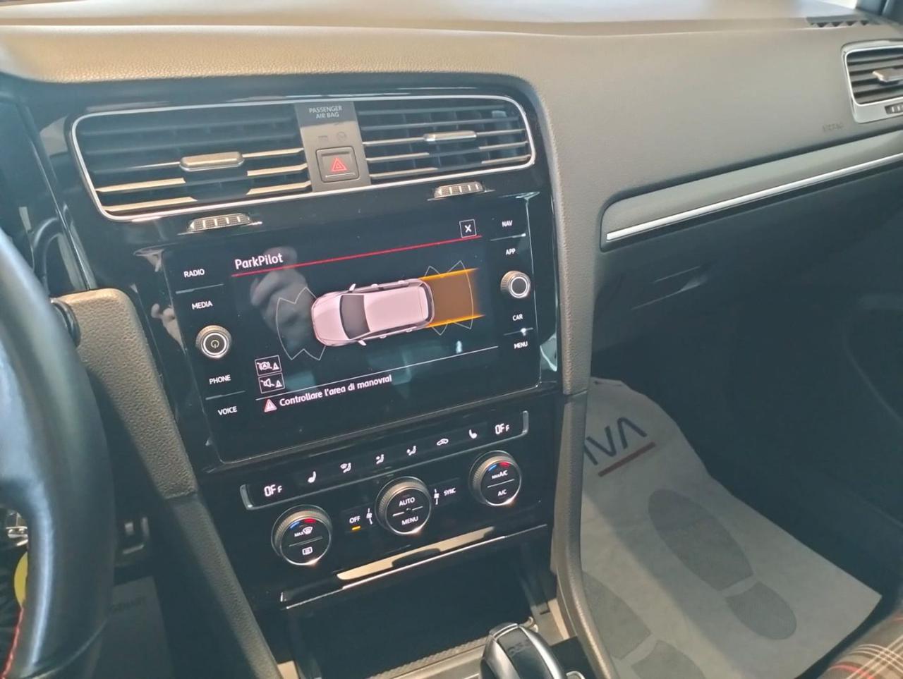 VOLKSWAGEN Golf GTI 5 Porte 2.0 TSI BlueMotion 230cv - 15