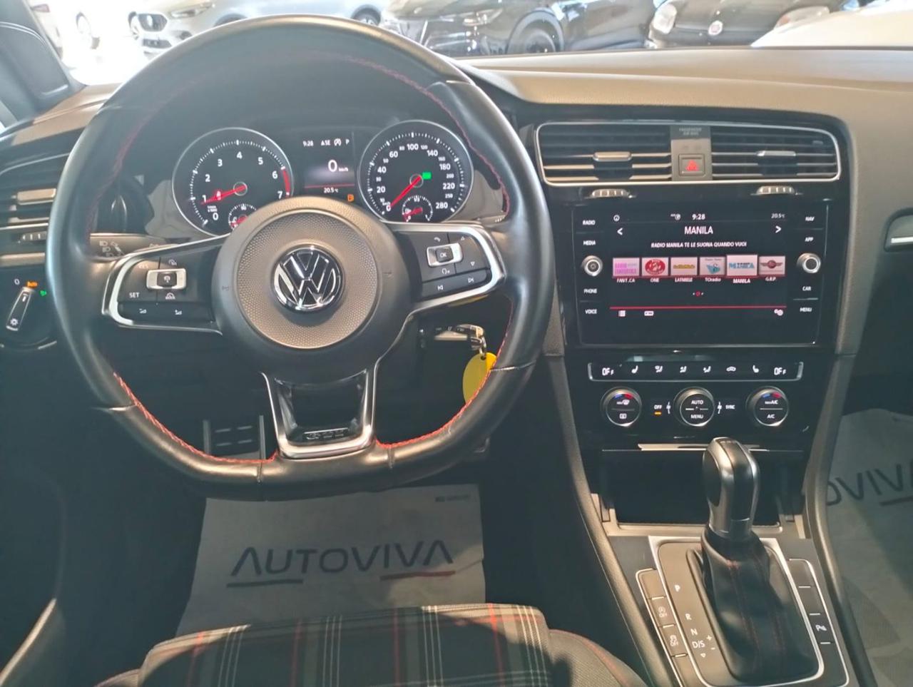 VOLKSWAGEN Golf GTI 5 Porte 2.0 TSI BlueMotion 230cv - 12