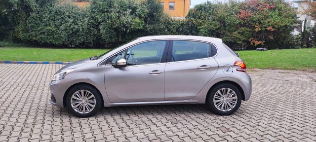 PEUGEOT 208 Grigio metallizzato