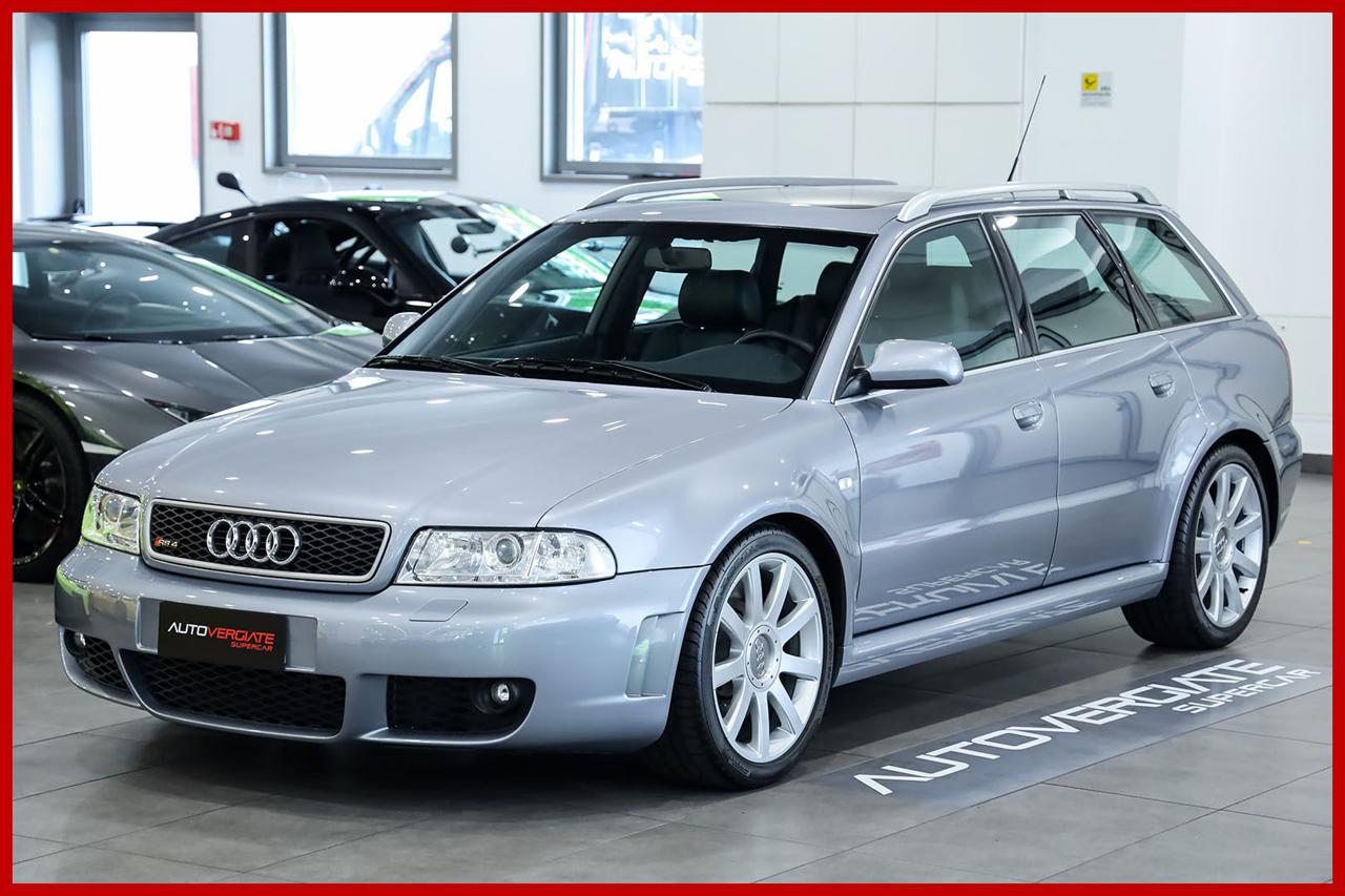 AUDI RS4