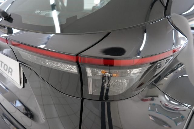 TOYOTA Yaris Cross 23