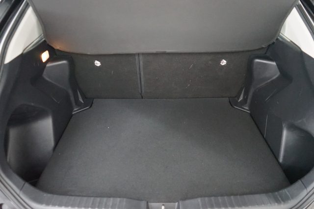 TOYOTA Yaris Cross 29