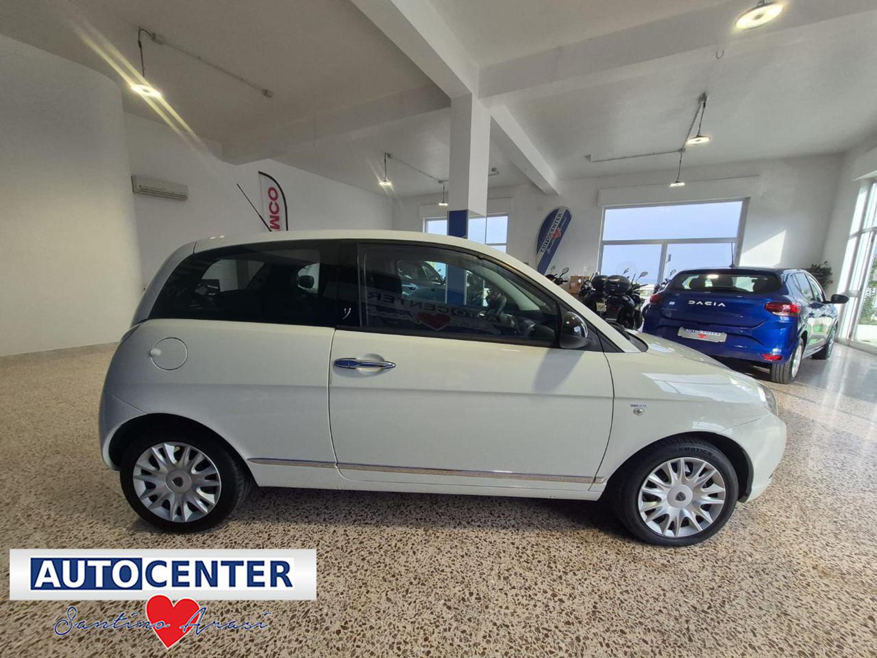 LANCIA Ypsilon 1.2 69 CV New Oro - 3
