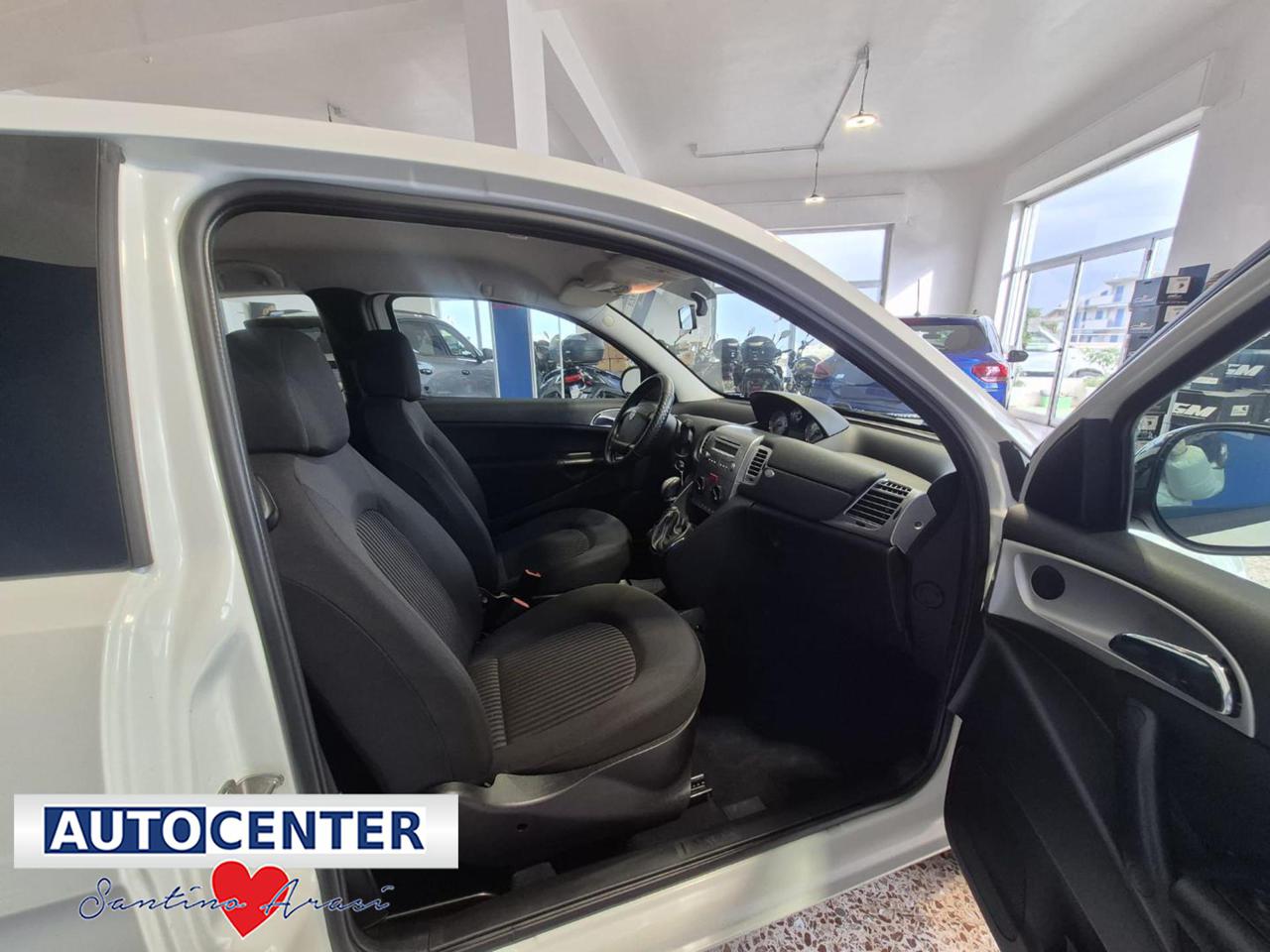 LANCIA Ypsilon 1.2 69 CV New Oro - 9