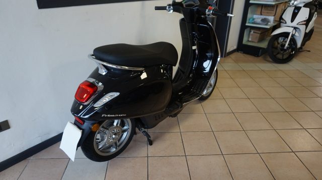 VESPA Elettrica Nero metallizzato