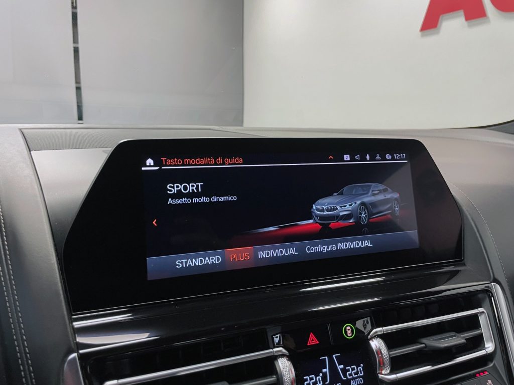 BMW 840 D COUPE XDRIVE CARBON CORE  M-SPORT AUTO - 26