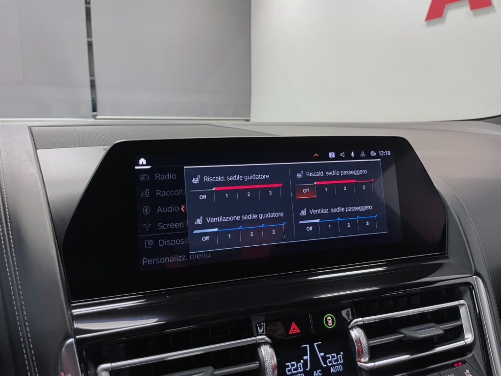 BMW 840 D COUPE XDRIVE CARBON CORE  M-SPORT AUTO - 28