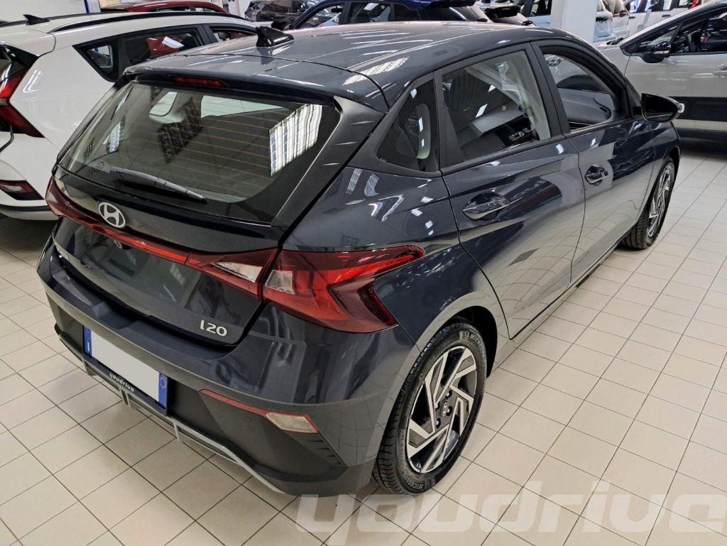 HYUNDAI i20 / 1.2 MPI MT GPL Connectline MY 25 KM0 - 4