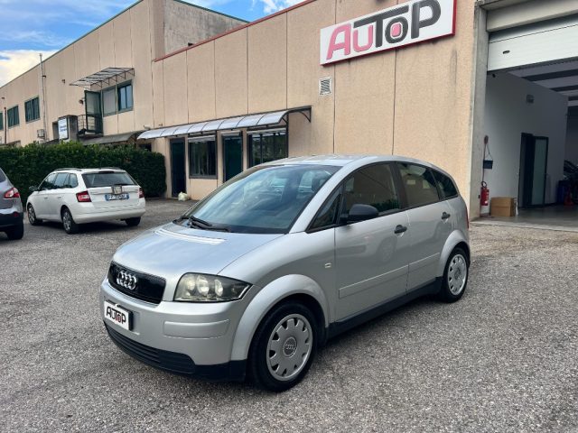 AUDI A2 Argento metallizzato