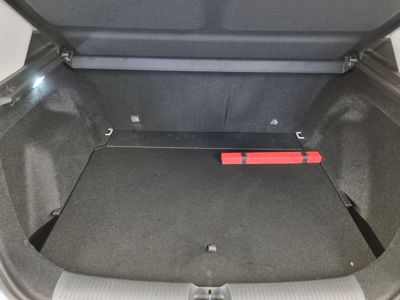 MG ZS 1.5 Standard - 22