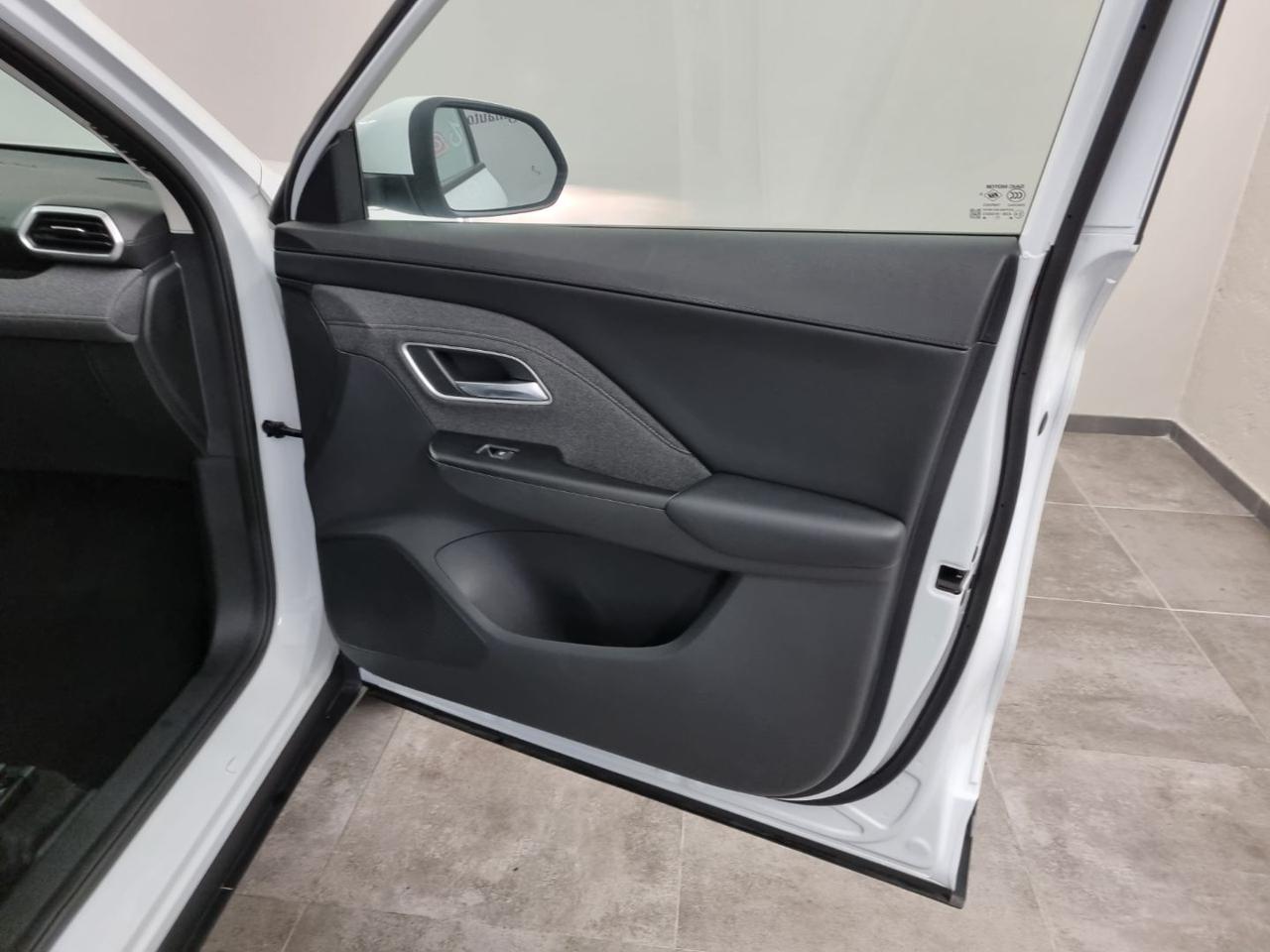 MG ZS 1.5 Standard - 25