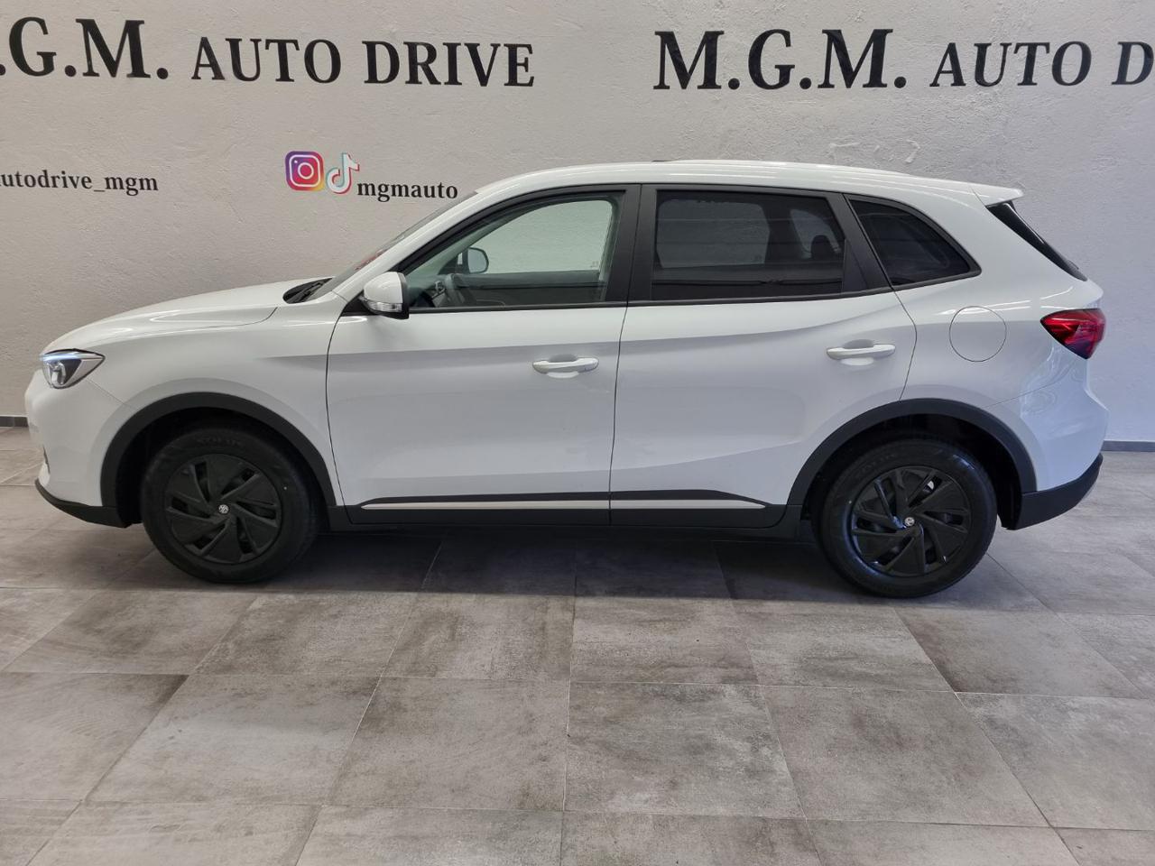 MG ZS 1.5 Standard - 2