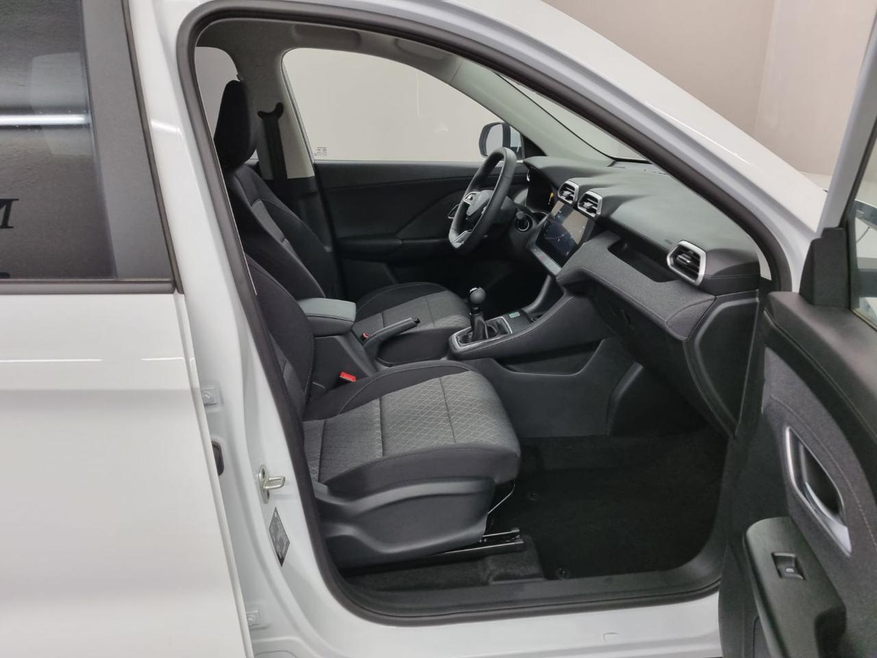 MG ZS 1.5 Standard - 9