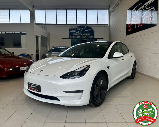 TESLA Model 3 Bianco perlato