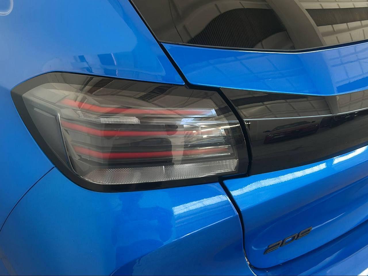 PEUGEOT 208 PureTech 100 Stop&Start 5 porte Allure - 33