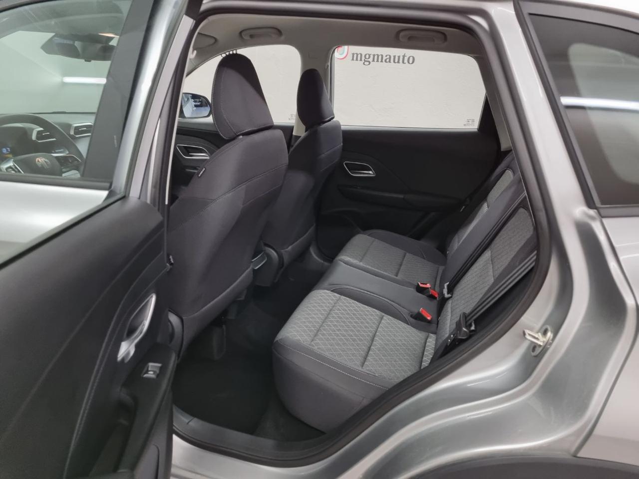 MG ZS 1.5 Standard - 10