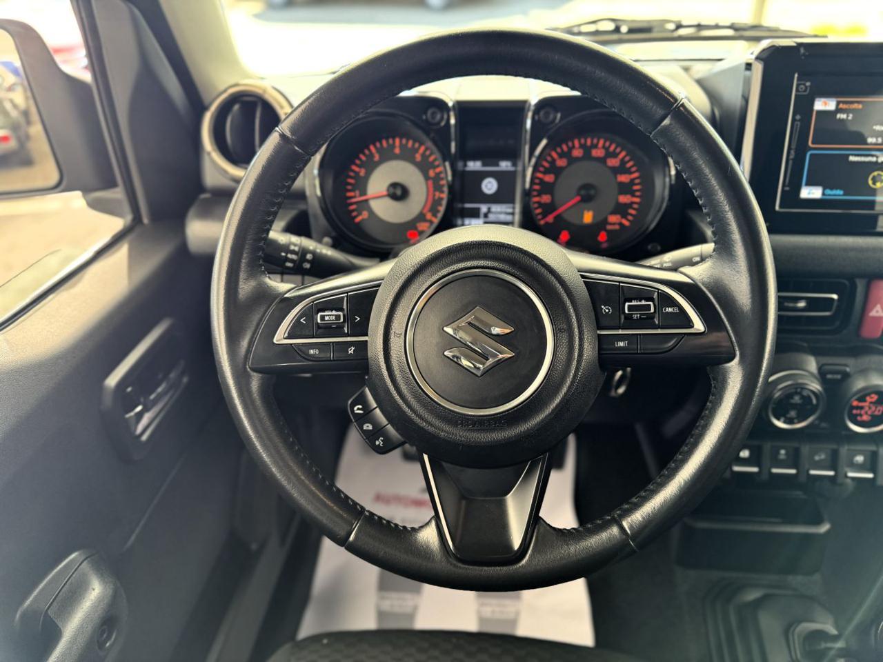 SUZUKI Jimny 1.5 4wd AllGrip TOP 4 POSTI - 36