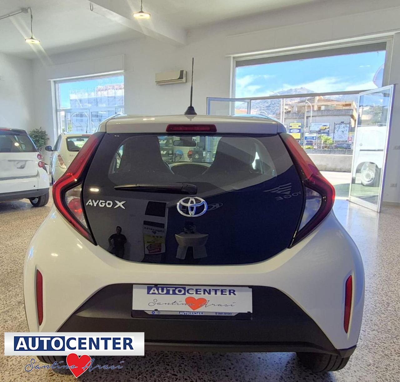 TOYOTA Aygo X 1.0 VVT-i 72 CV 5 porte Active - 4