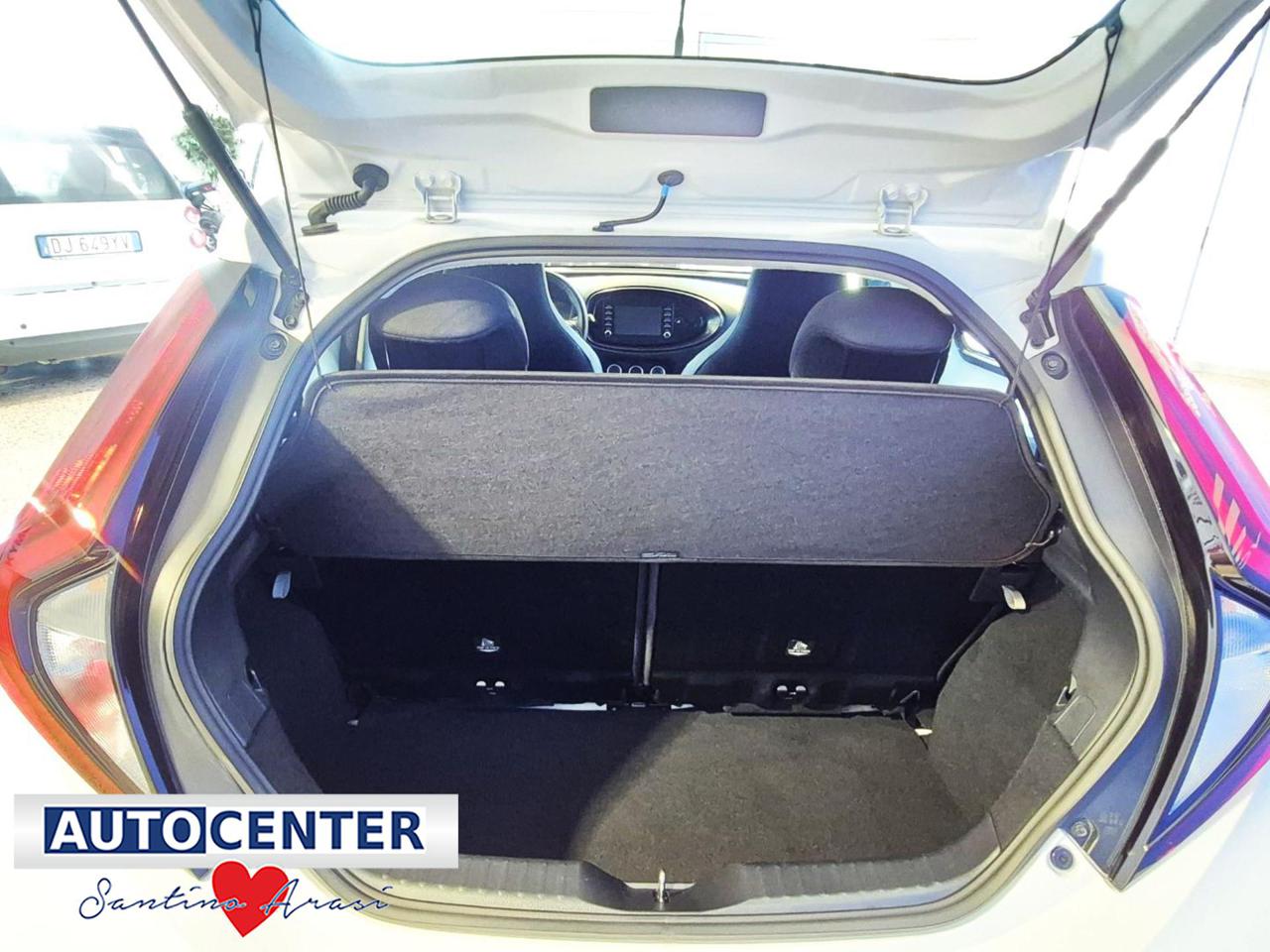 TOYOTA Aygo X 1.0 VVT-i 72 CV 5 porte Active - 5