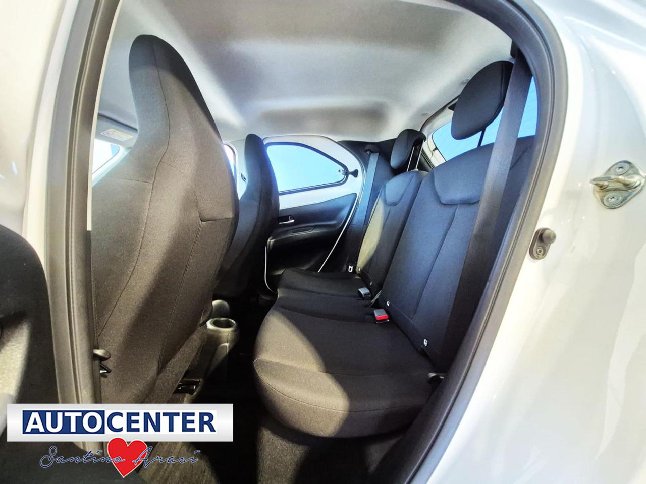 TOYOTA Aygo X 1.0 VVT-i 72 CV 5 porte Active - 13