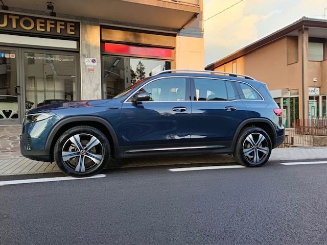 MERCEDES-BENZ EQB Blu metallizzato