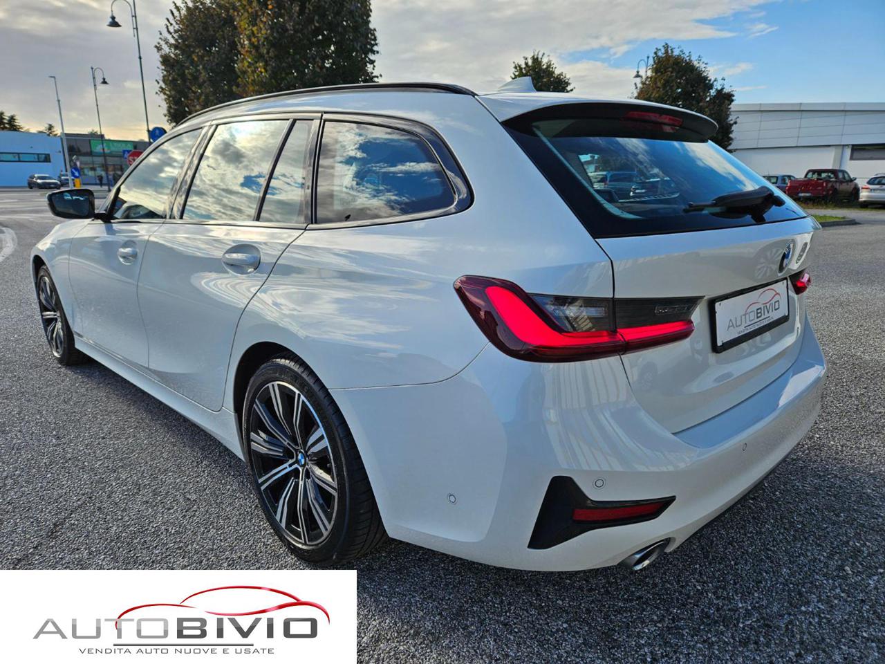 BMW 320 d 48V Touring Sport - 4