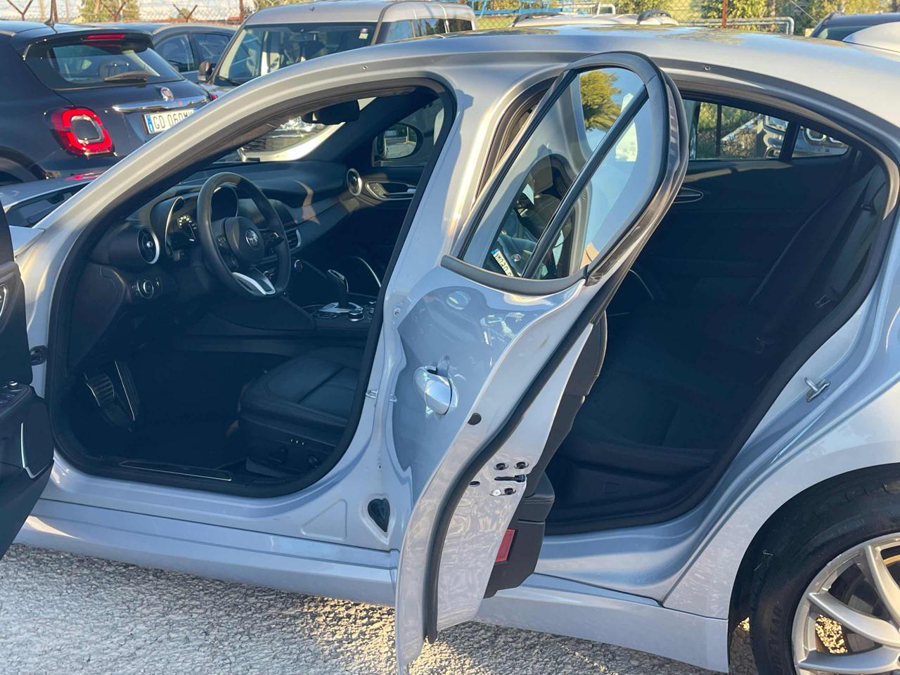 ALFA ROMEO Giulia 2.2 Turbodiesel 210 CV AT8 AWD Q4 Veloce Ti - 21