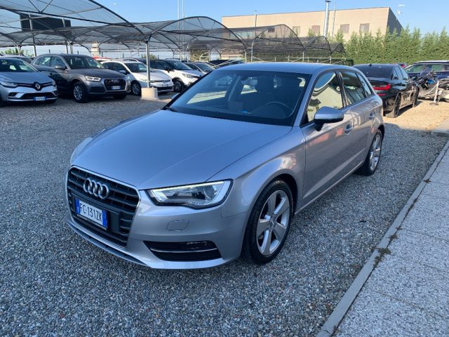 AUDI A3 Grigio scuro metallizzato