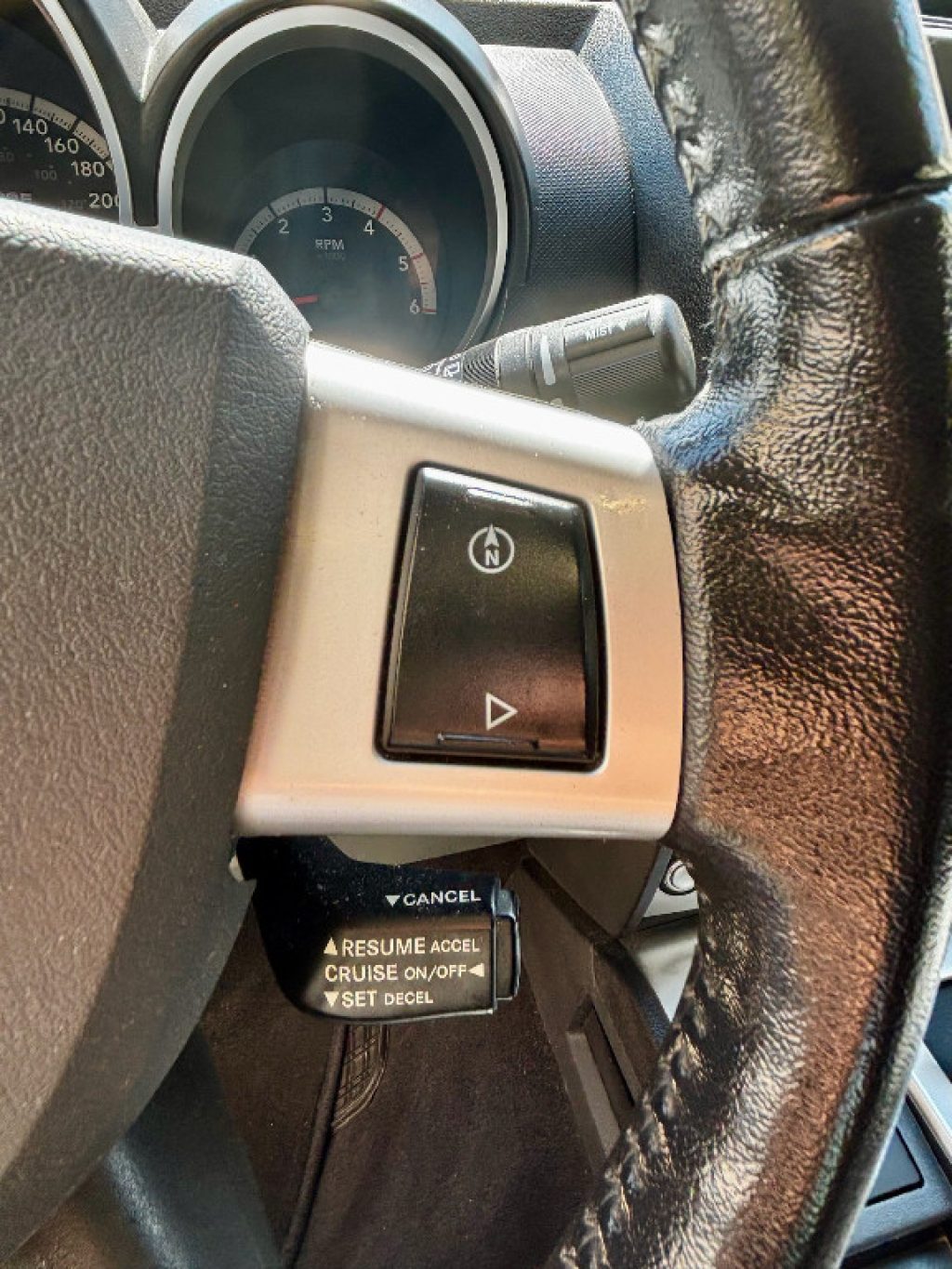 DODGE Nitro