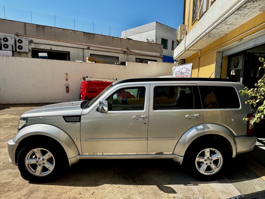 DODGE Nitro