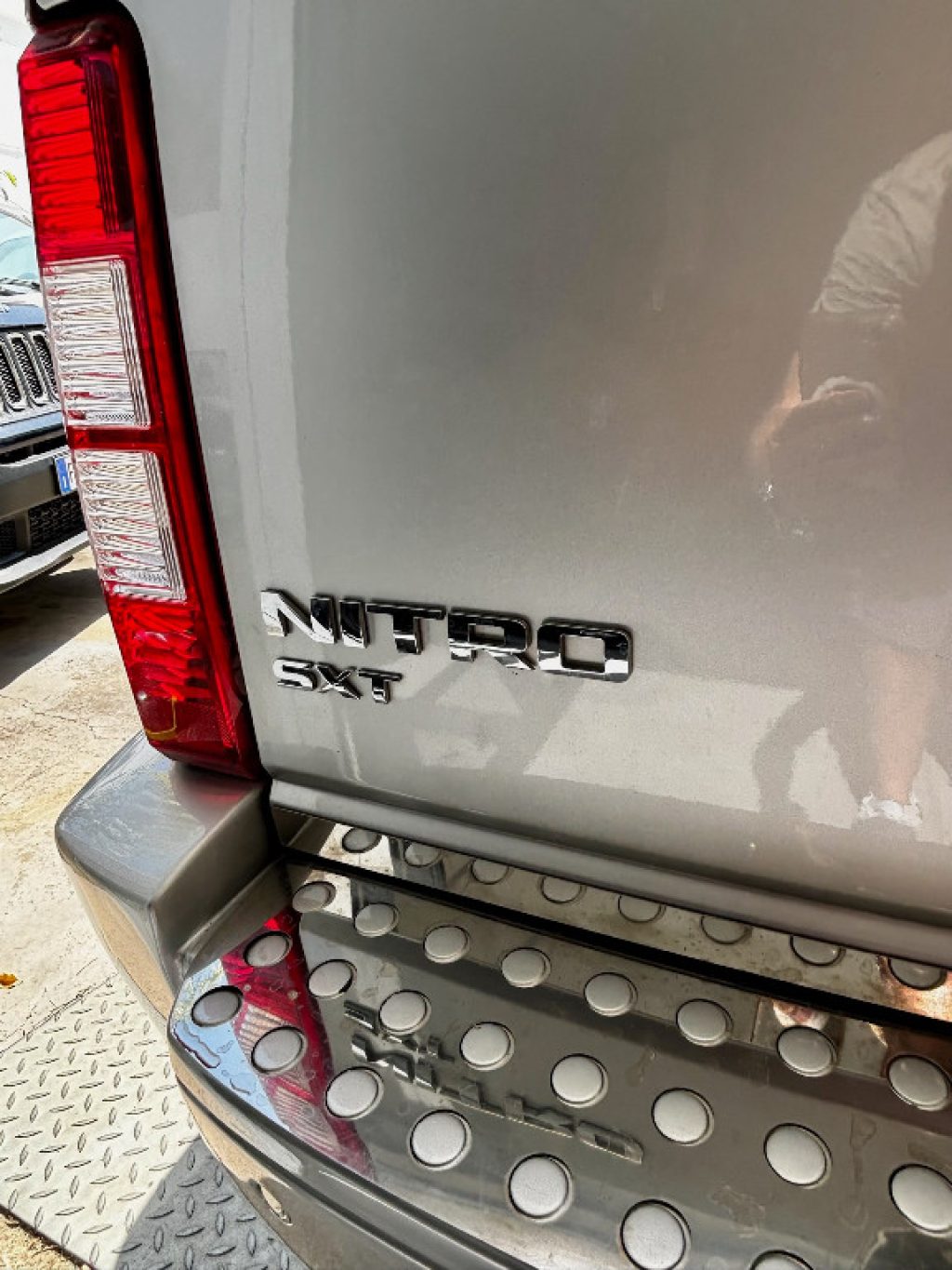 DODGE Nitro