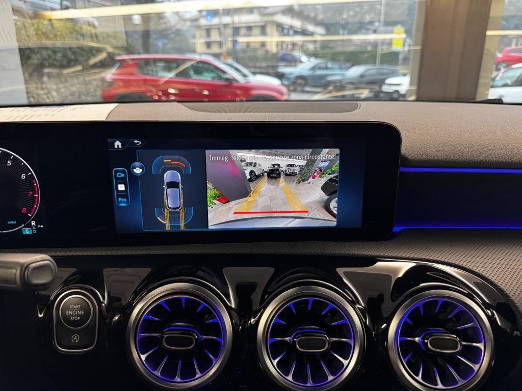 MERCEDES-BENZ A 180 Automatic AMG Line Advanced Plus - 9