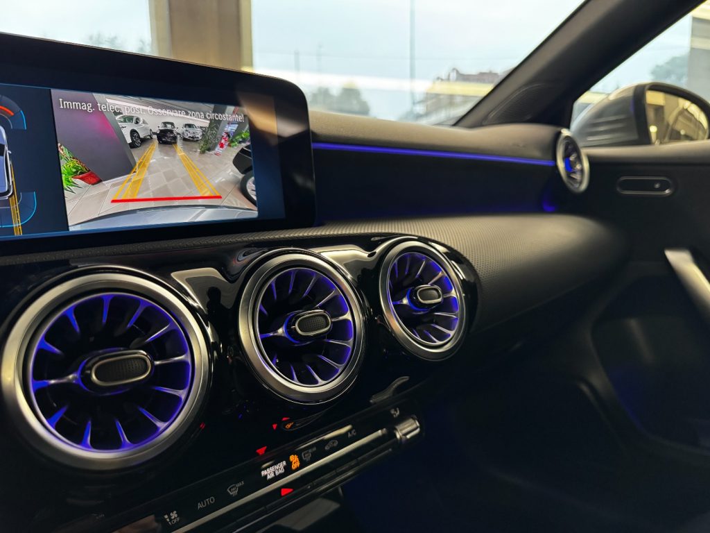 MERCEDES-BENZ A 180 Automatic AMG Line Advanced Plus - 13