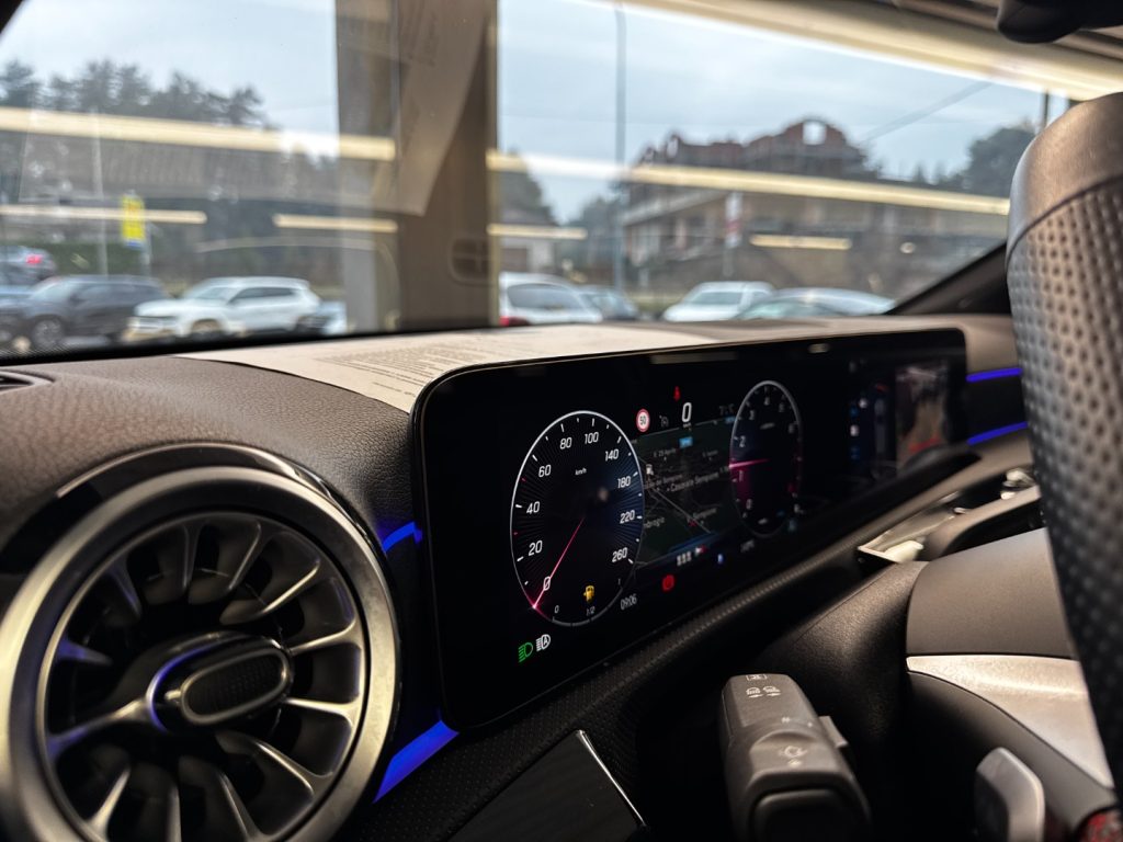 MERCEDES-BENZ A 180 Automatic AMG Line Advanced Plus - 8