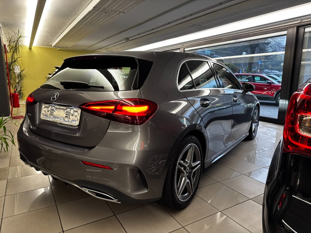 MERCEDES-BENZ A 180 Automatic AMG Line Advanced Plus - 4