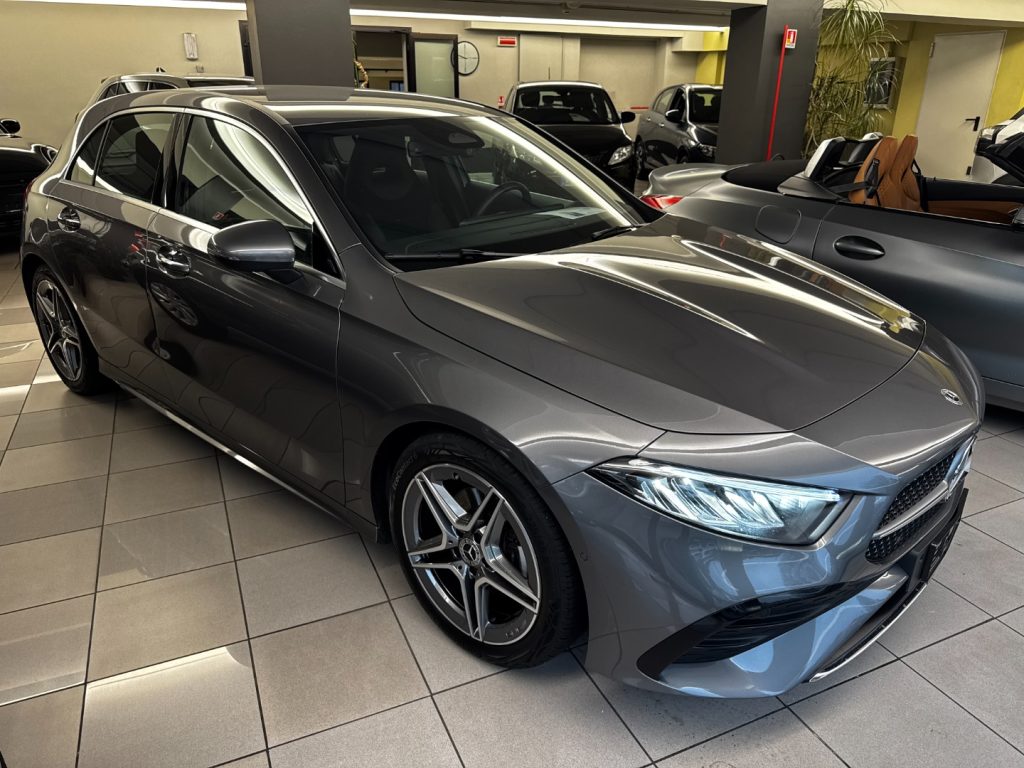 MERCEDES-BENZ A 180 Automatic AMG Line Advanced Plus - 3